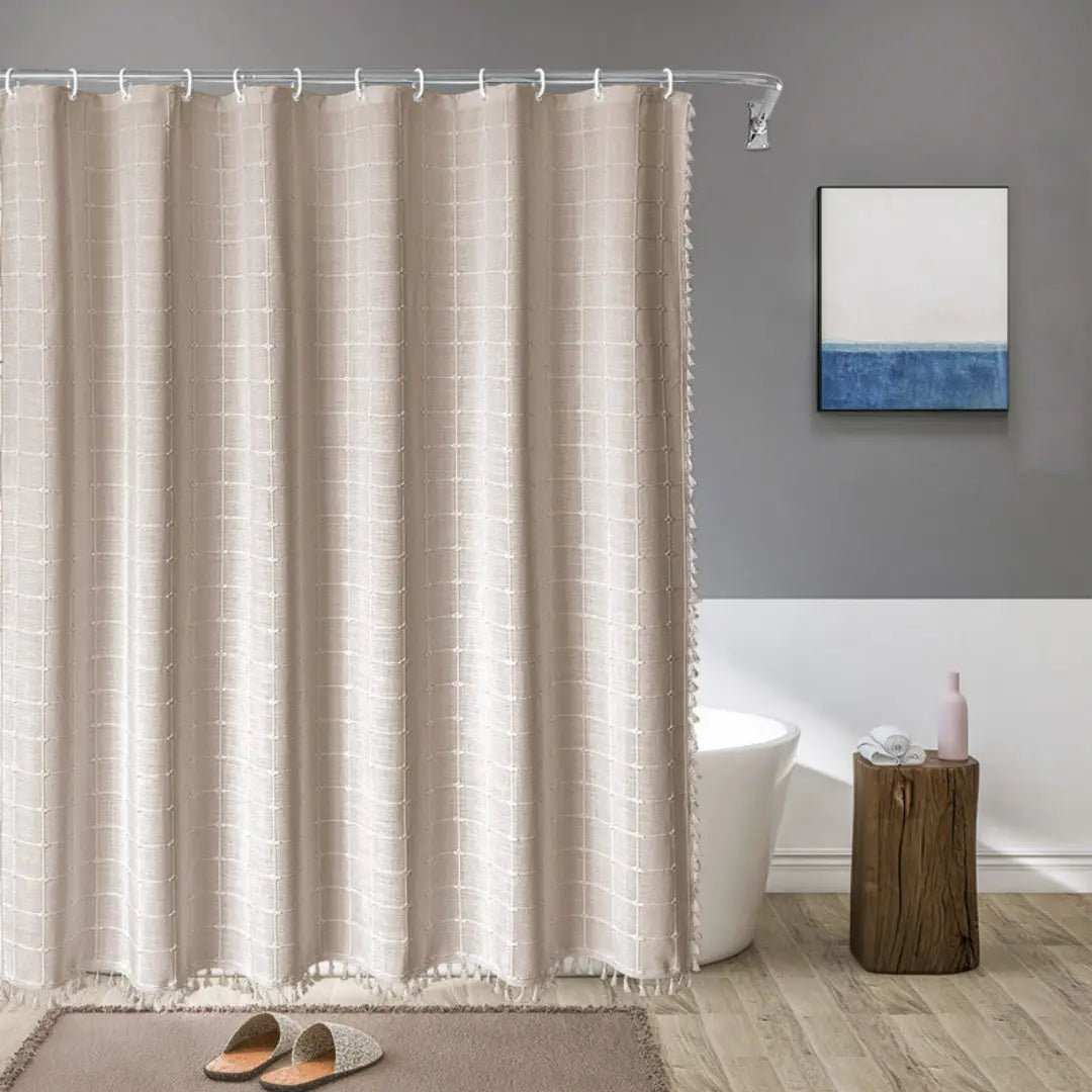 Bohemisk badeforhæng i hør med kvaster og vandtæt design
