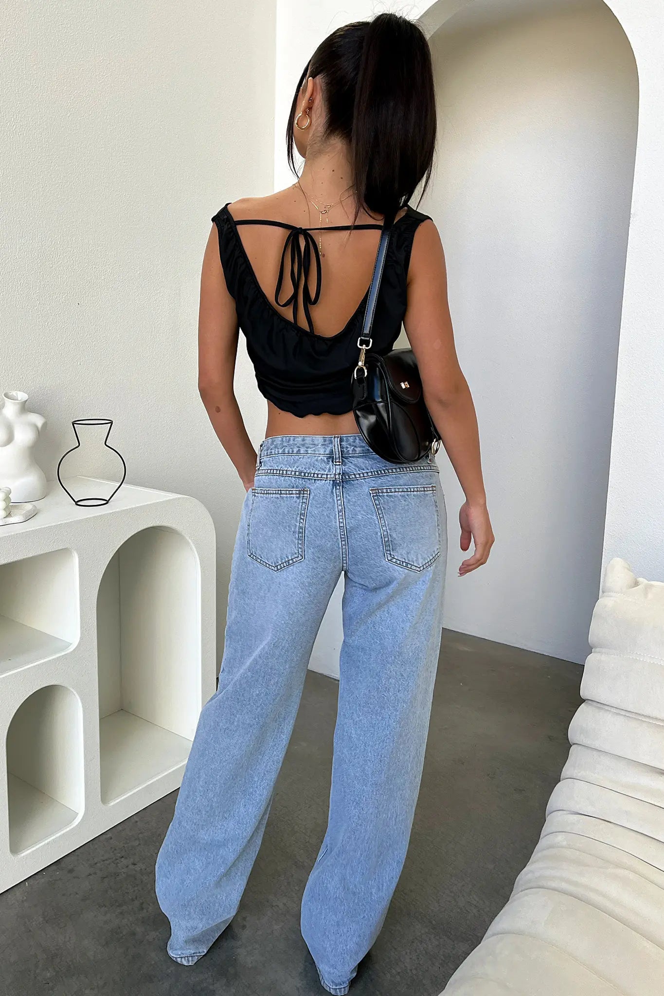 Lystvaskede jeans med lav talje og lige ben til damer