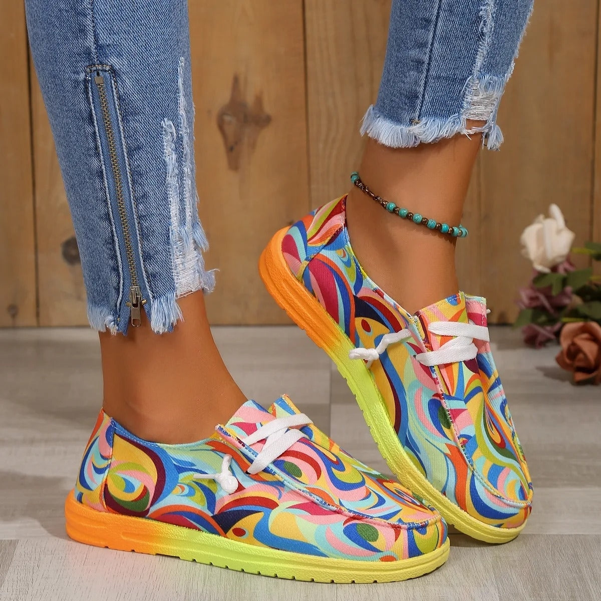 Mønstrede damesneakers med flad sål