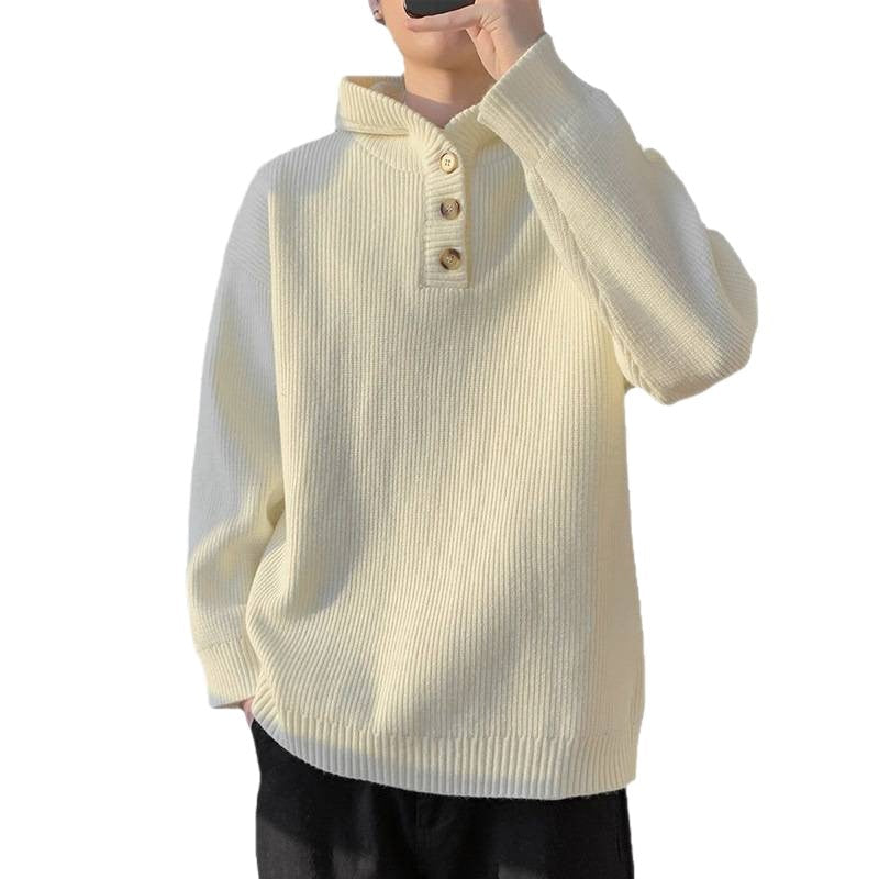 Strikket pullover til mænd med knapstolpe og hætte