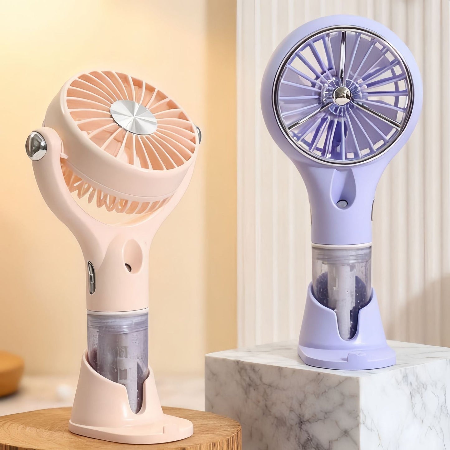 Unisex bærbar håndventilator med spray, USB-opladning og ergonomisk design