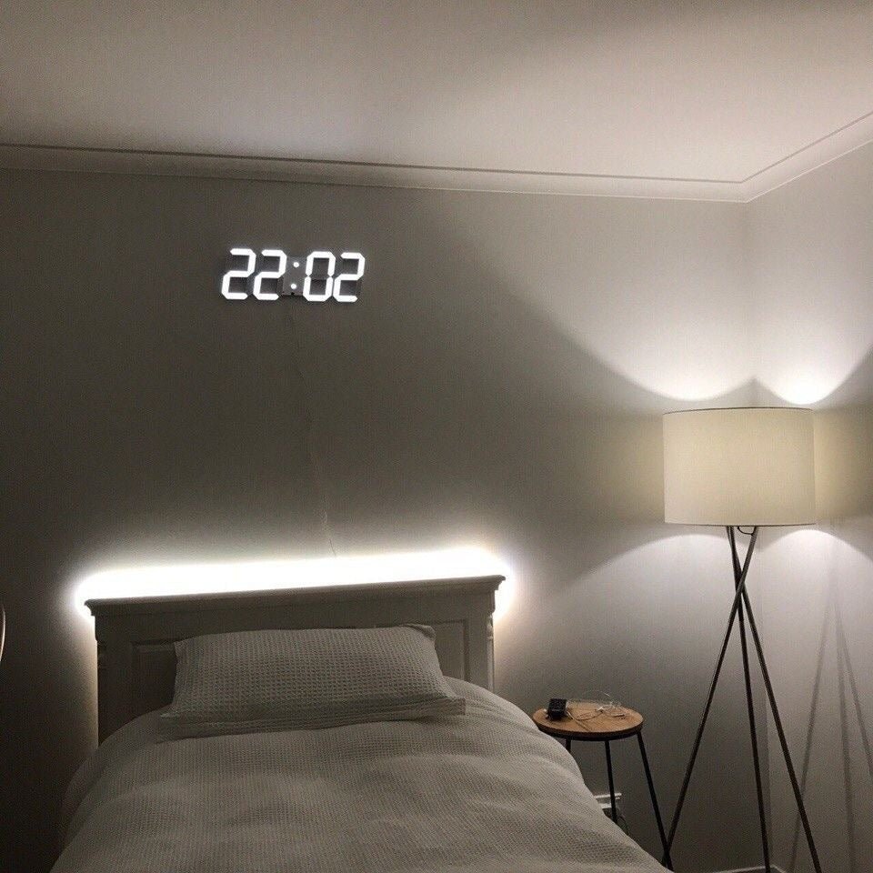 3D LED digitalt vægur - Moderne, dæmpbart lysdisplay