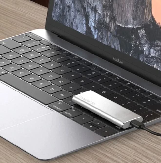 4TB USB-C bærbar ekstern harddisk til PC og Mac