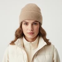 Beanie i blandingsstrik