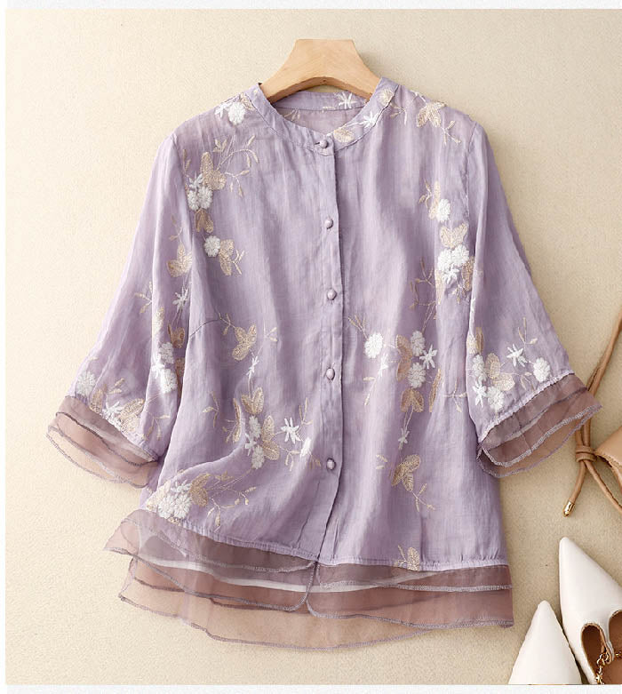 Blomstret gennemknappet damebluse