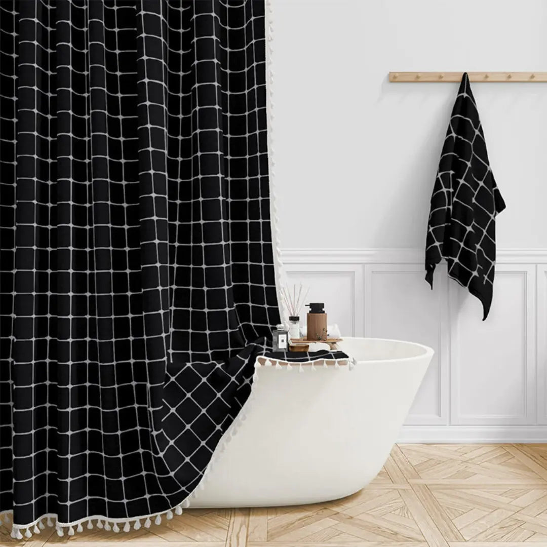 Bohemisk badeforhæng i hør med kvaster og vandtæt design