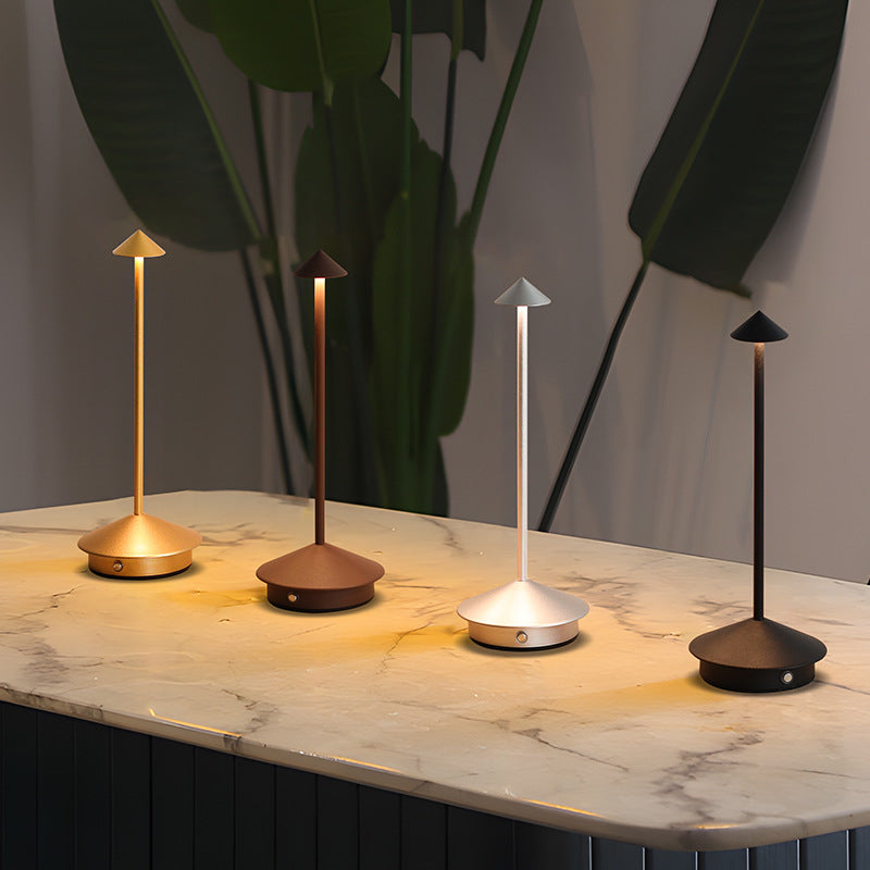 Bordlampe | Trådløs frihed | Touch-dæmper, USB-opladning