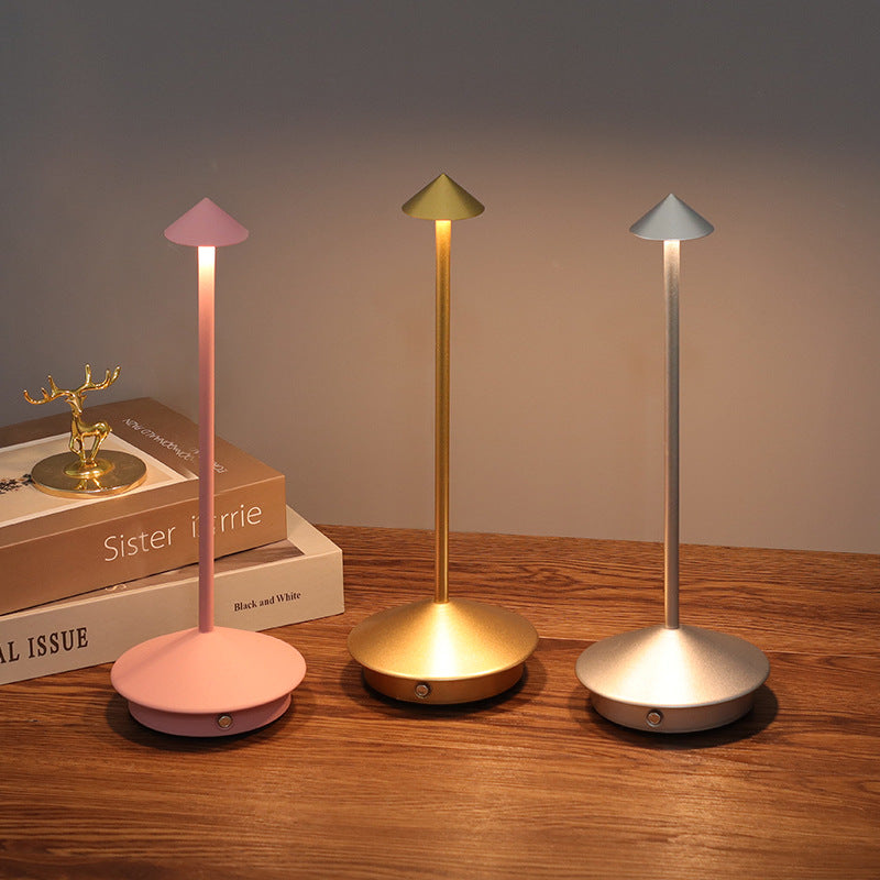 Bordlampe | Trådløs frihed | Touch-dæmper, USB-opladning