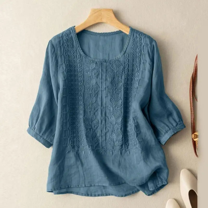 Broderet damebluse med afslappet pasform
