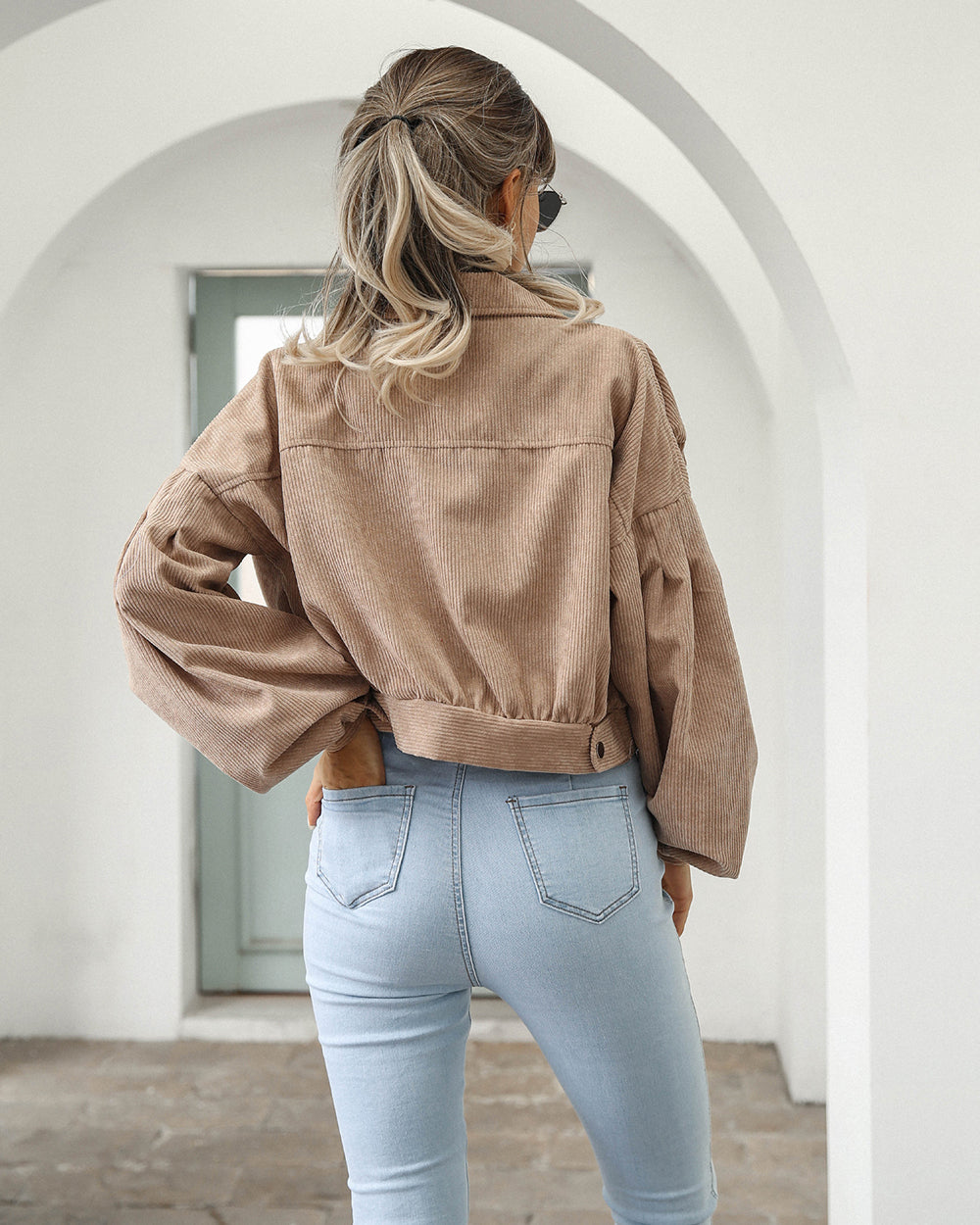 Cropped gennemknappet damejakke