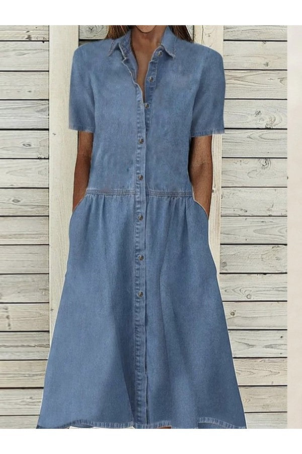 Denim midikjole til damer med knaplukning