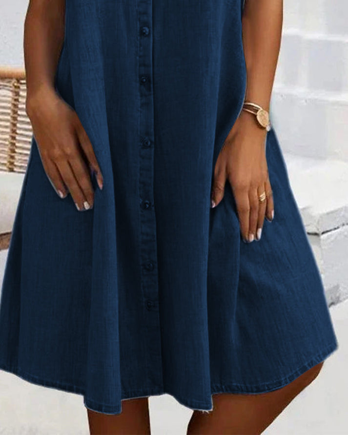 Denimskjortekjole til damer med knaplukning