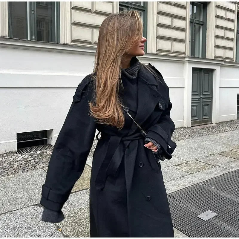 Dobbeltradet trenchcoat til damer