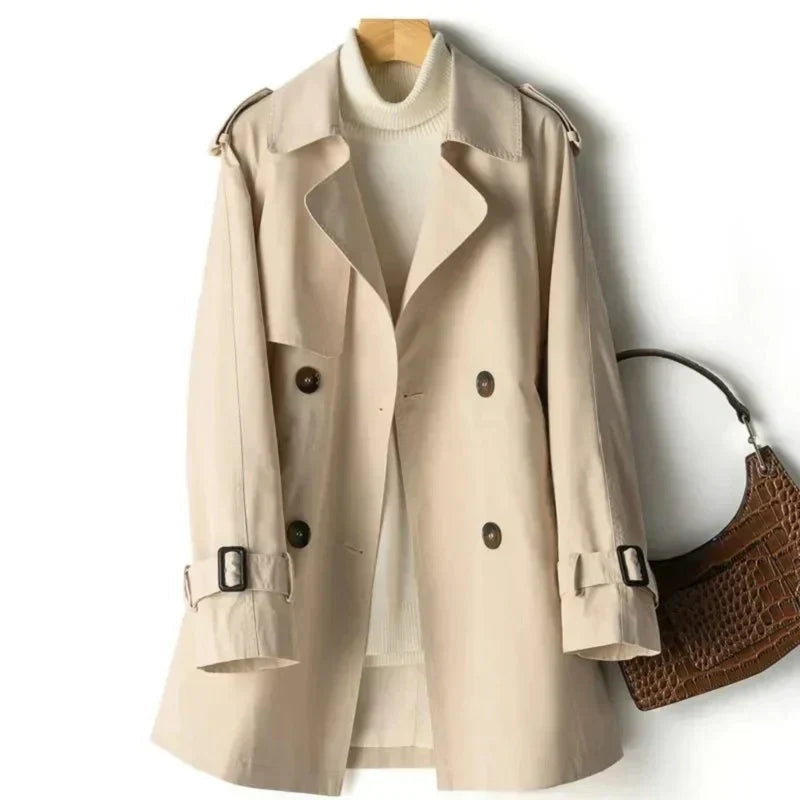 Dobbeltradet trenchcoat med klassisk revers til damer