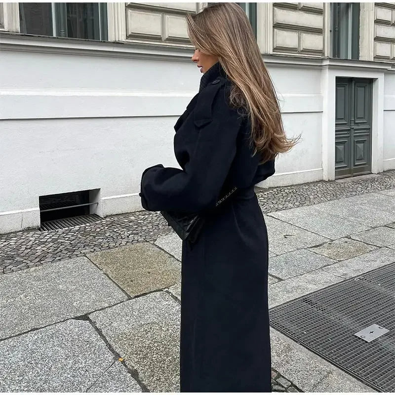 Dobbeltradet trenchcoat til damer