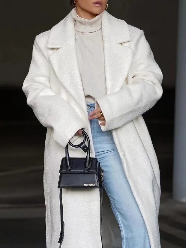 Elegant lang oversized vinterfrakke til damer