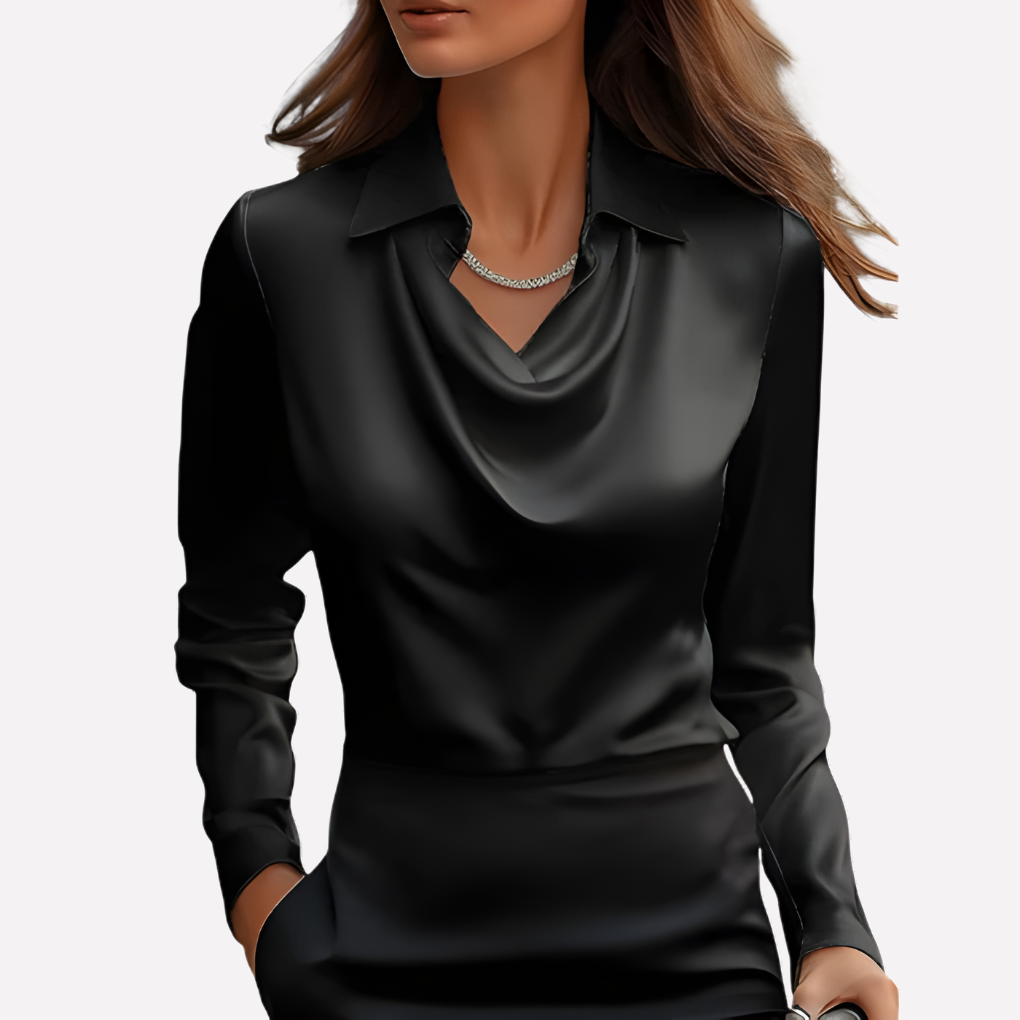 Elegant satinbluse med draperet halsudskæring til damer