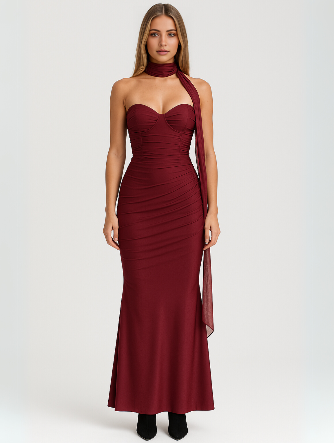 Elegant stropløs chokerkjole