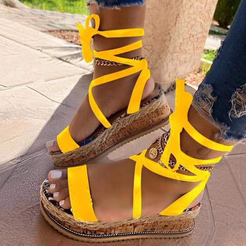 Espadrille-kilesandaler til damer med åben tå og krydsede remme