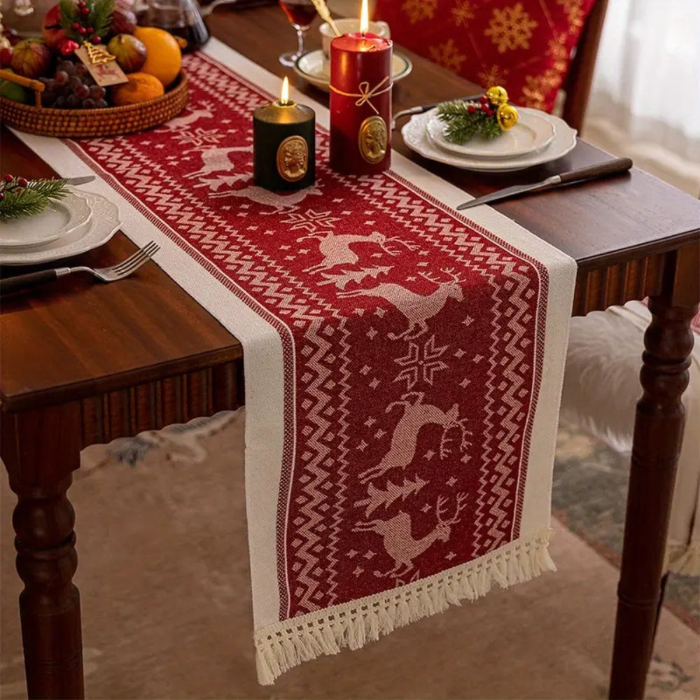 Festlig julebordløber med elg