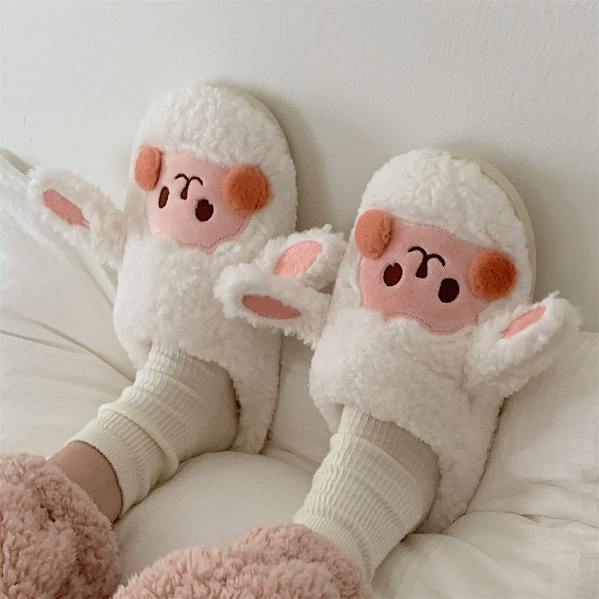 Fluffy dyrehjemmesko | De sødeste hjemmesko!