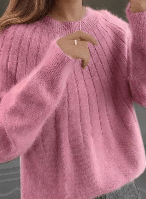 Fluffy striktrøje – Elegant & varm