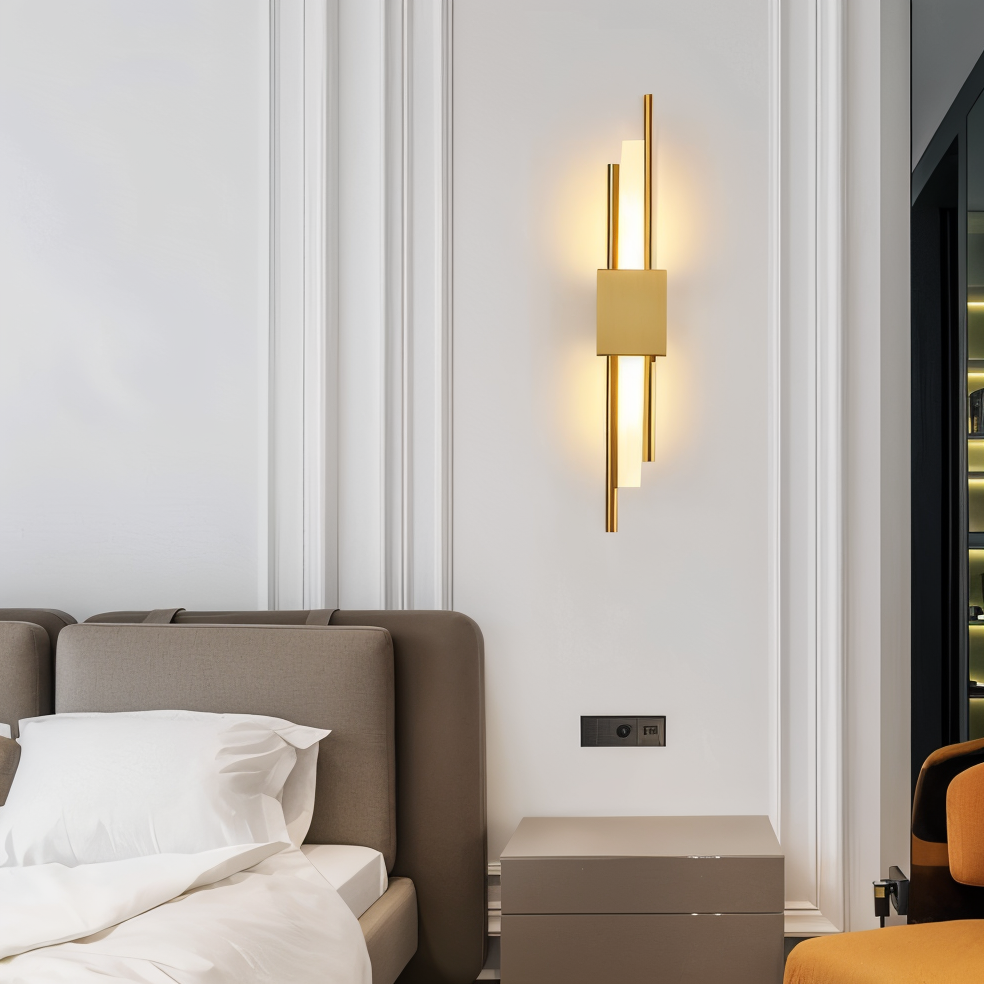 Guld/sort væglampe - Luksuriøst lineært design, justerbar varm/neutral/kold belysning