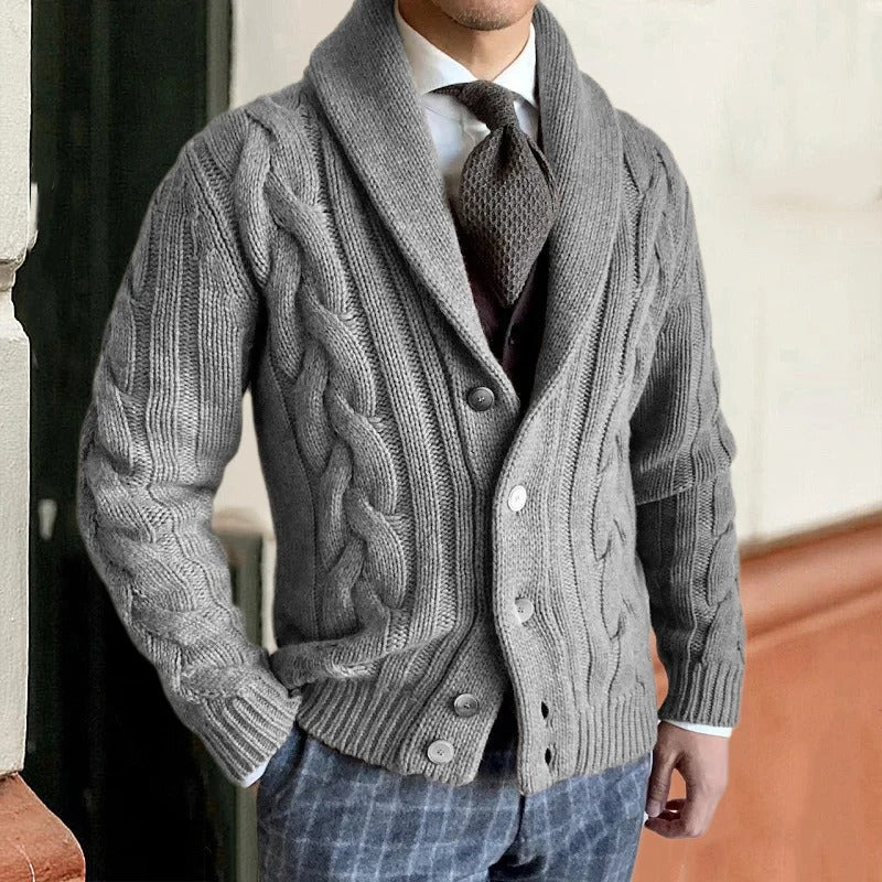 Kabelstrikket herresweater med sjalkrave