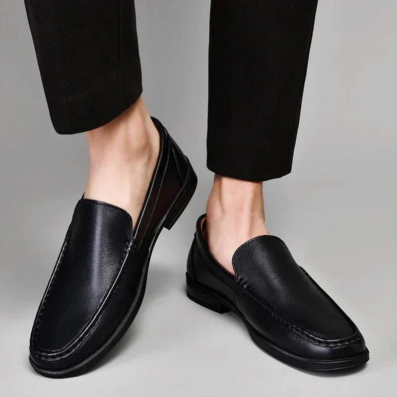 Klassiske slip-on loafers for stil og komfort