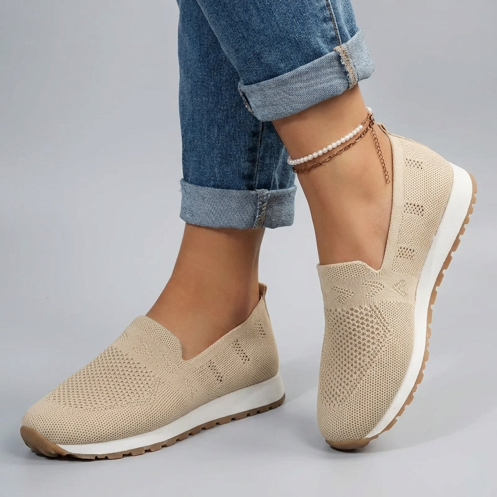 Komfortable strikkede slip-on sneakers med svangstøtte