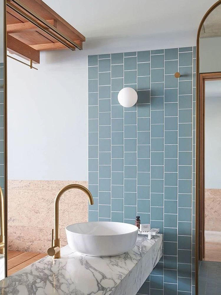 Kugleformet væglampe - Moderne glasvæglampe - Elegant indendørsbelysning