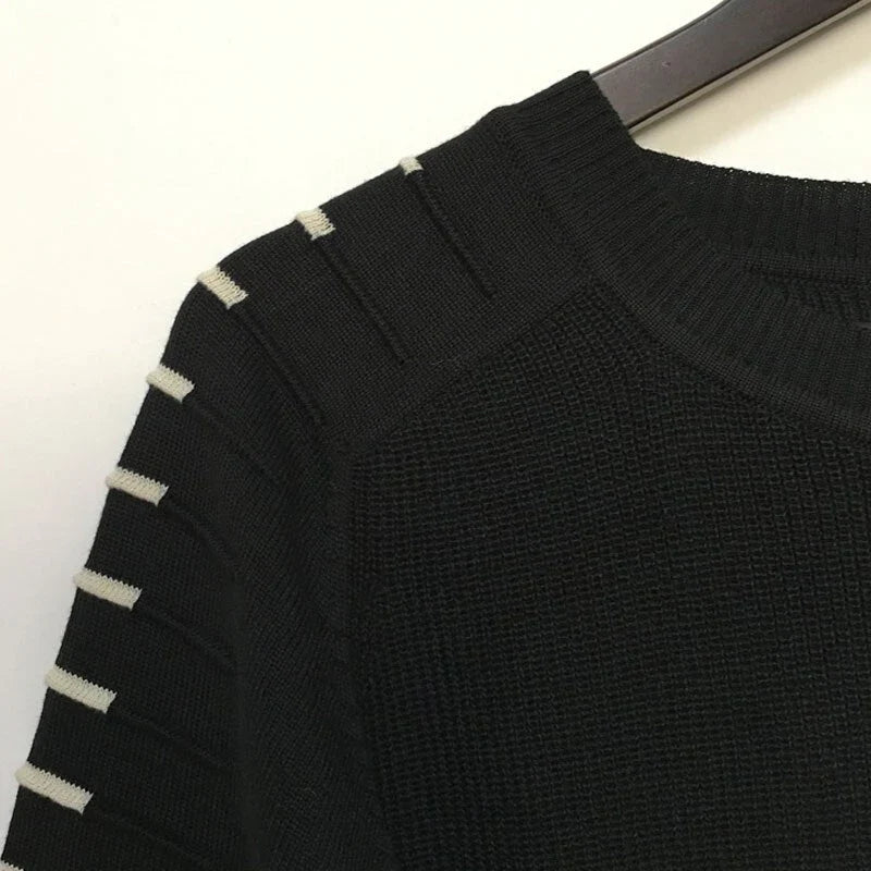 Lang plisseret strikket pullover til mænd
