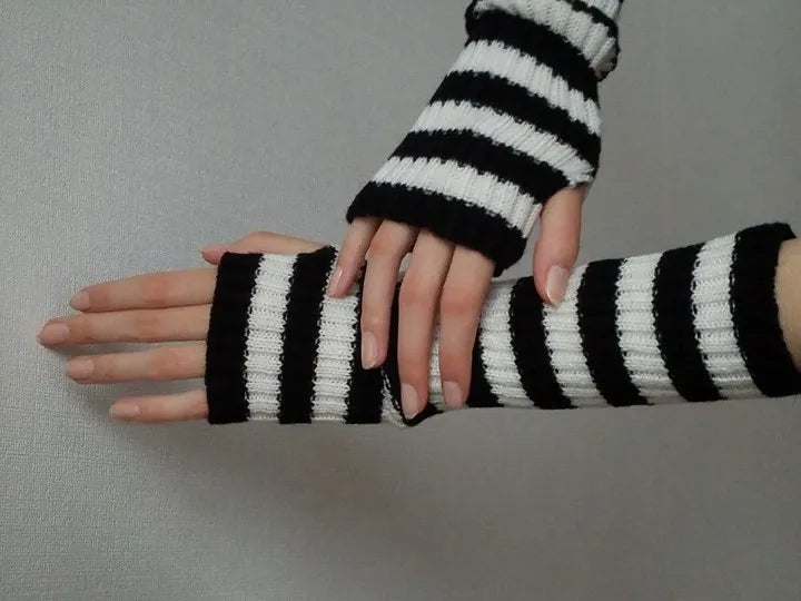 Lange fingerløse strikhandsker