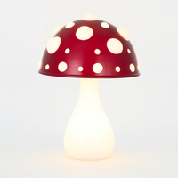 LED-bordlampe i svampedesign med varmt hvidt lys