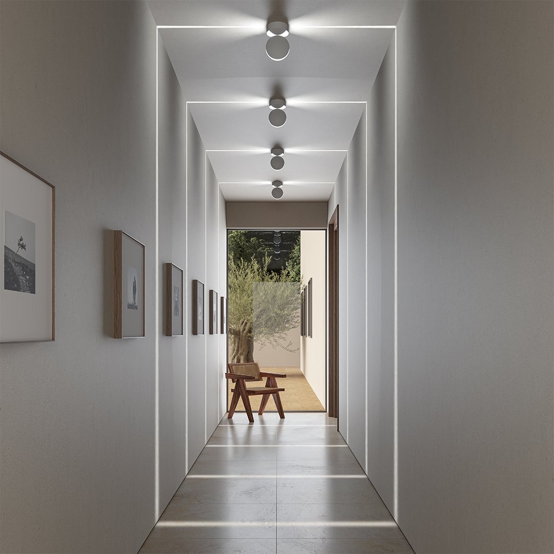 LED-væglampe med farveskiftende design
