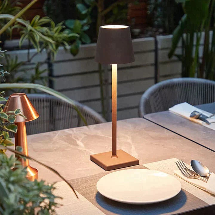 Luksuriøs trådløs bordlampe