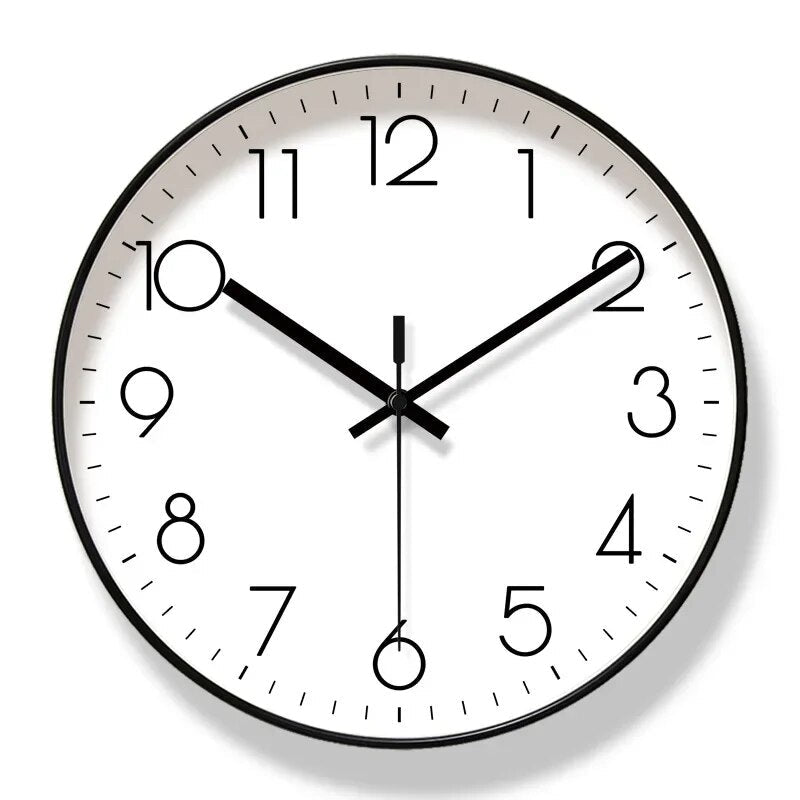 Minimalistisk vægur i skandinavisk design