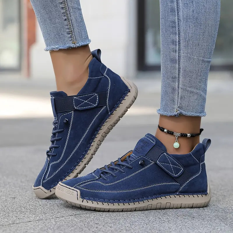 Ortopædiske sneakers med syningsdetaljer til damer