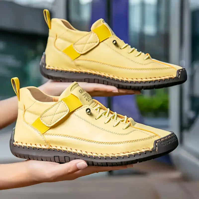 Ortopædiske sneakers med syningsdetaljer til damer