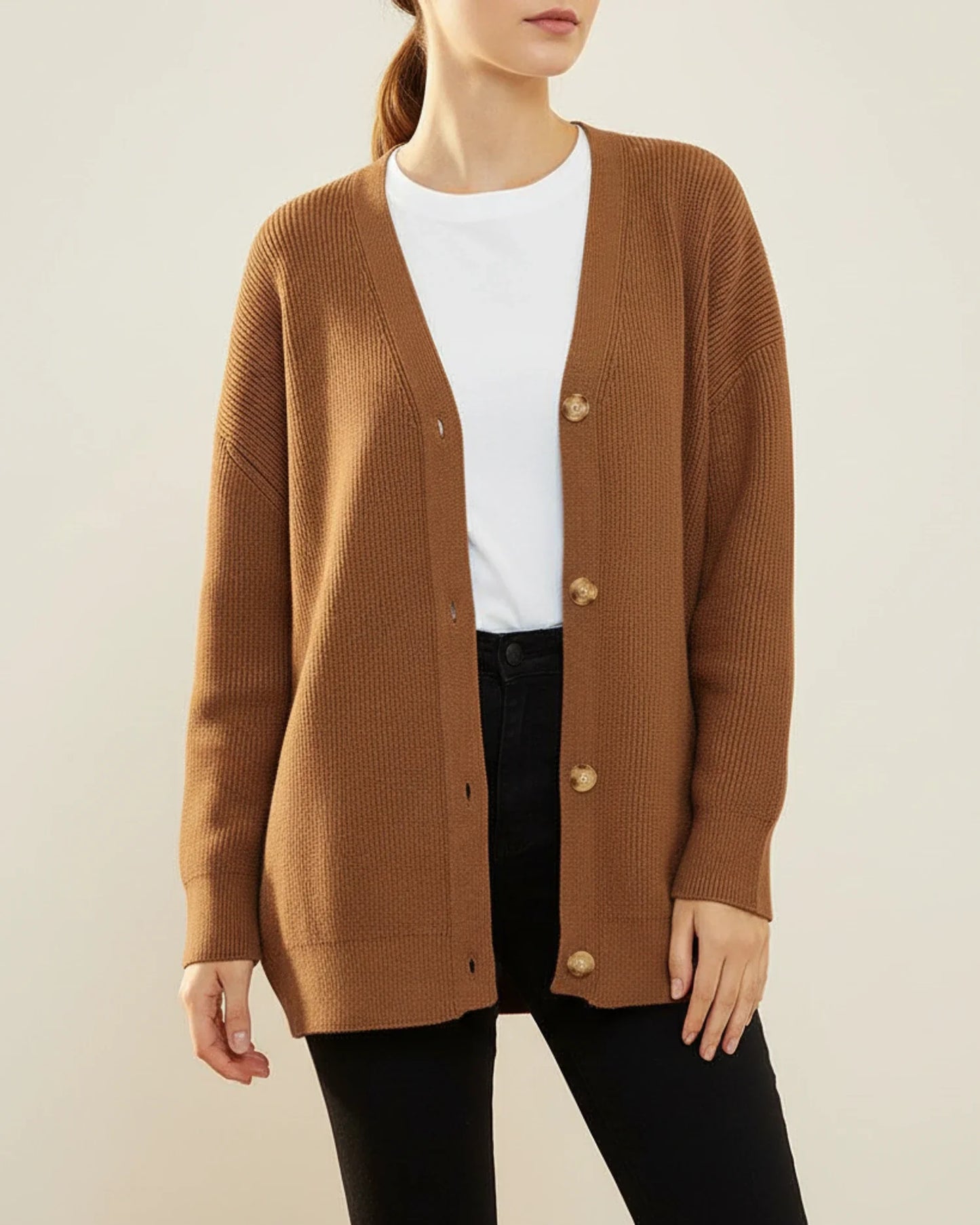 Oversized cardigan med V-hals og knapper til damer