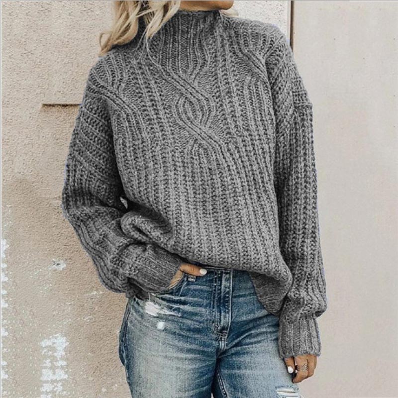 Oversized kabelstrikket rullekravesweater til damer