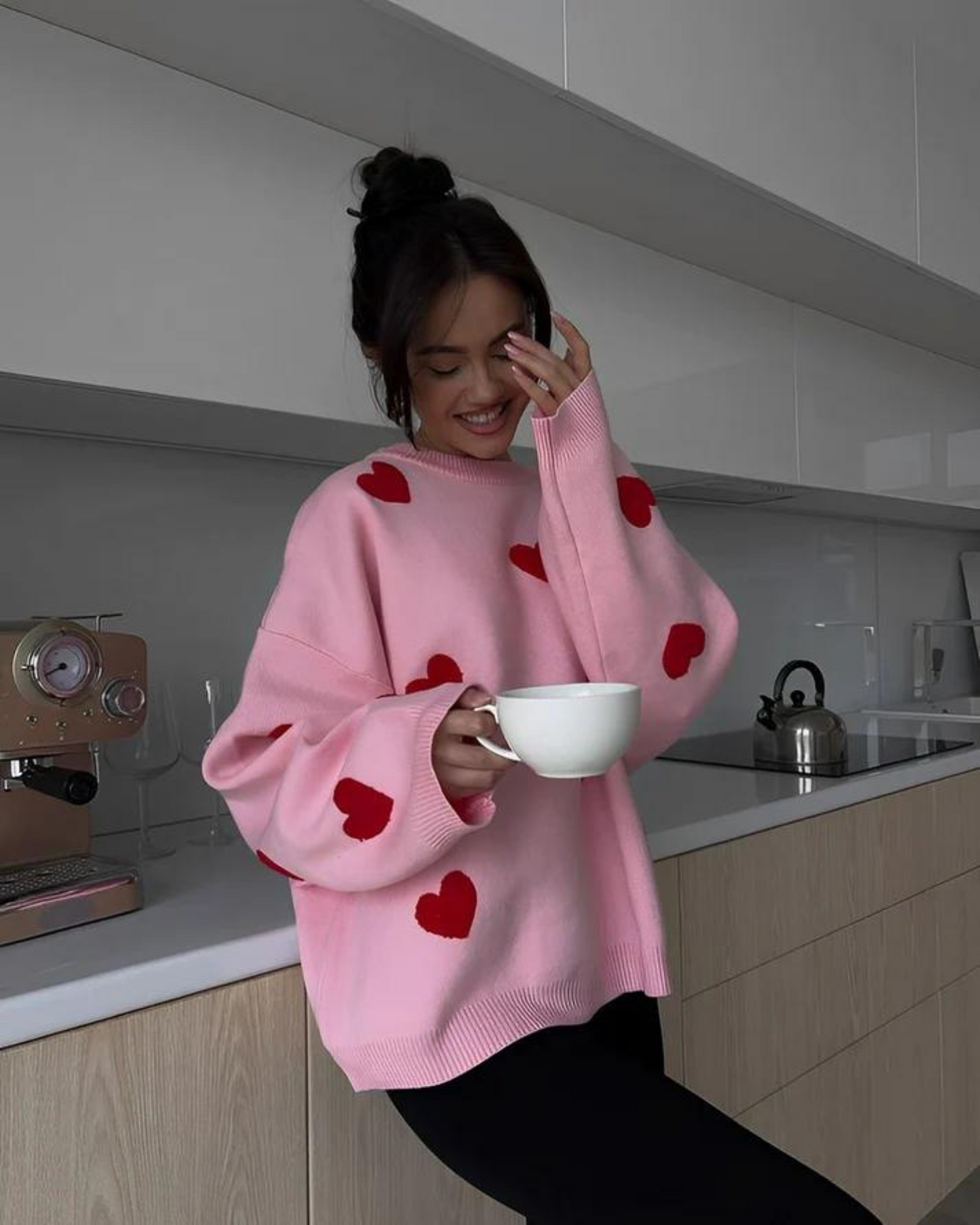 Oversized sweater med hjerteprint til damer