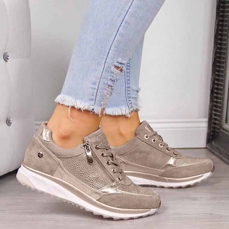 Platformsneakers med snørebånd til damer