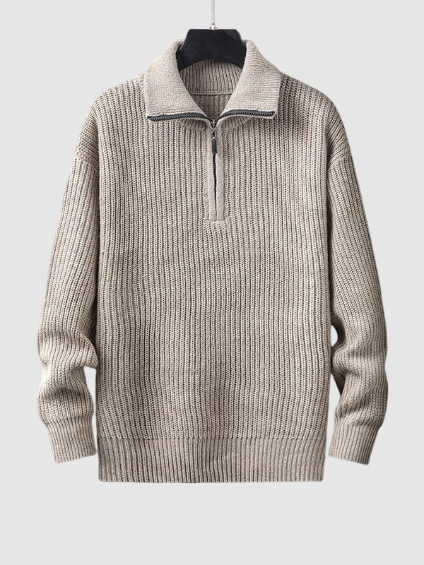 Ribstrikket herresweater med kort lynlås