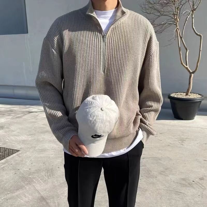 Ribstrikket herresweater med quarter-zip
