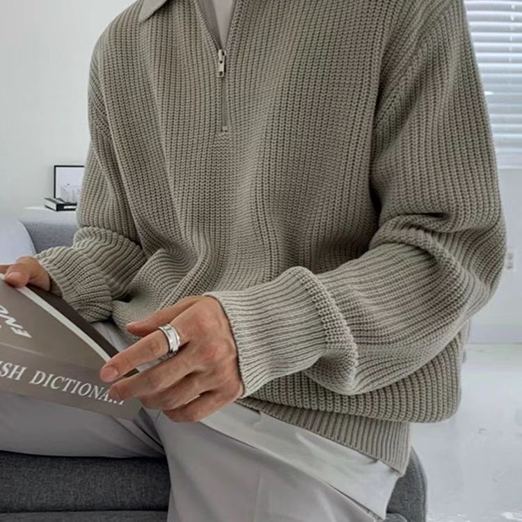 Ribstrikket herresweater med quarter-zip