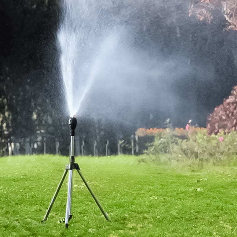 Roterende trebenet sprinkler