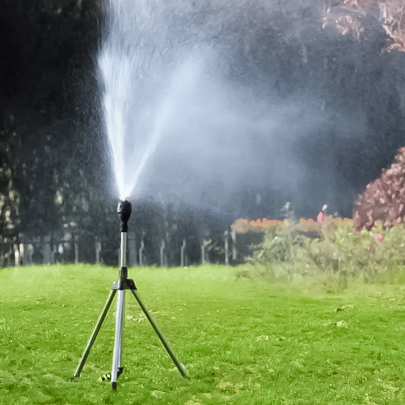 Roterende trebenet sprinkler