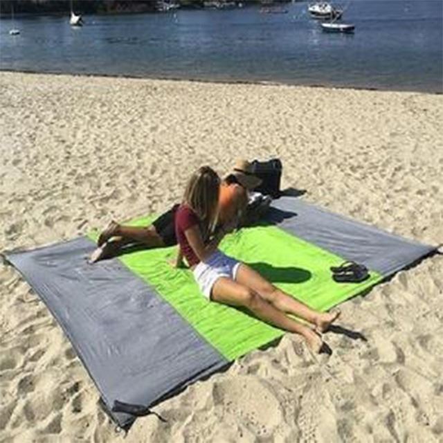 Sandafvisende strandtæppe | Let og hurtigtørrende