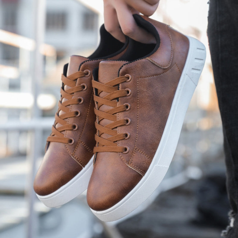 Stilfulde sneakers i kunstlæder til mænd